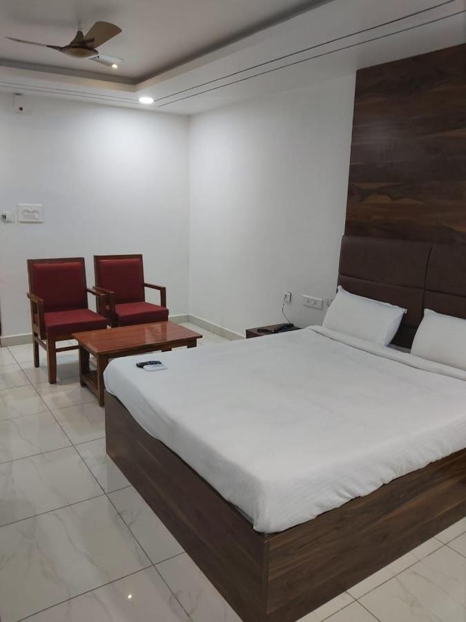 Sahasara DLA AC Rooms Warangal Exterior foto
