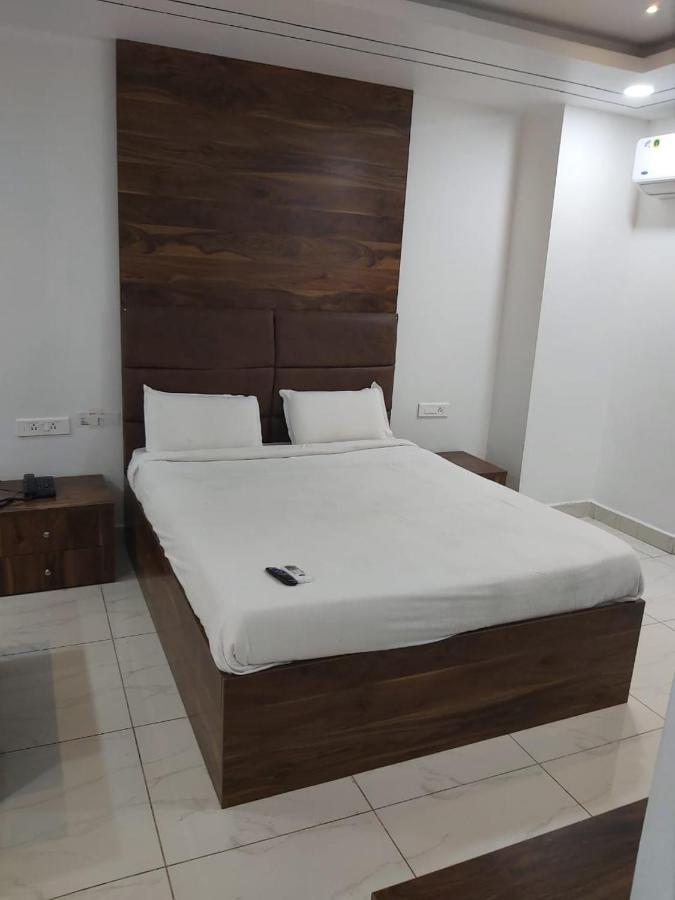Sahasara DLA AC Rooms Warangal Exterior foto